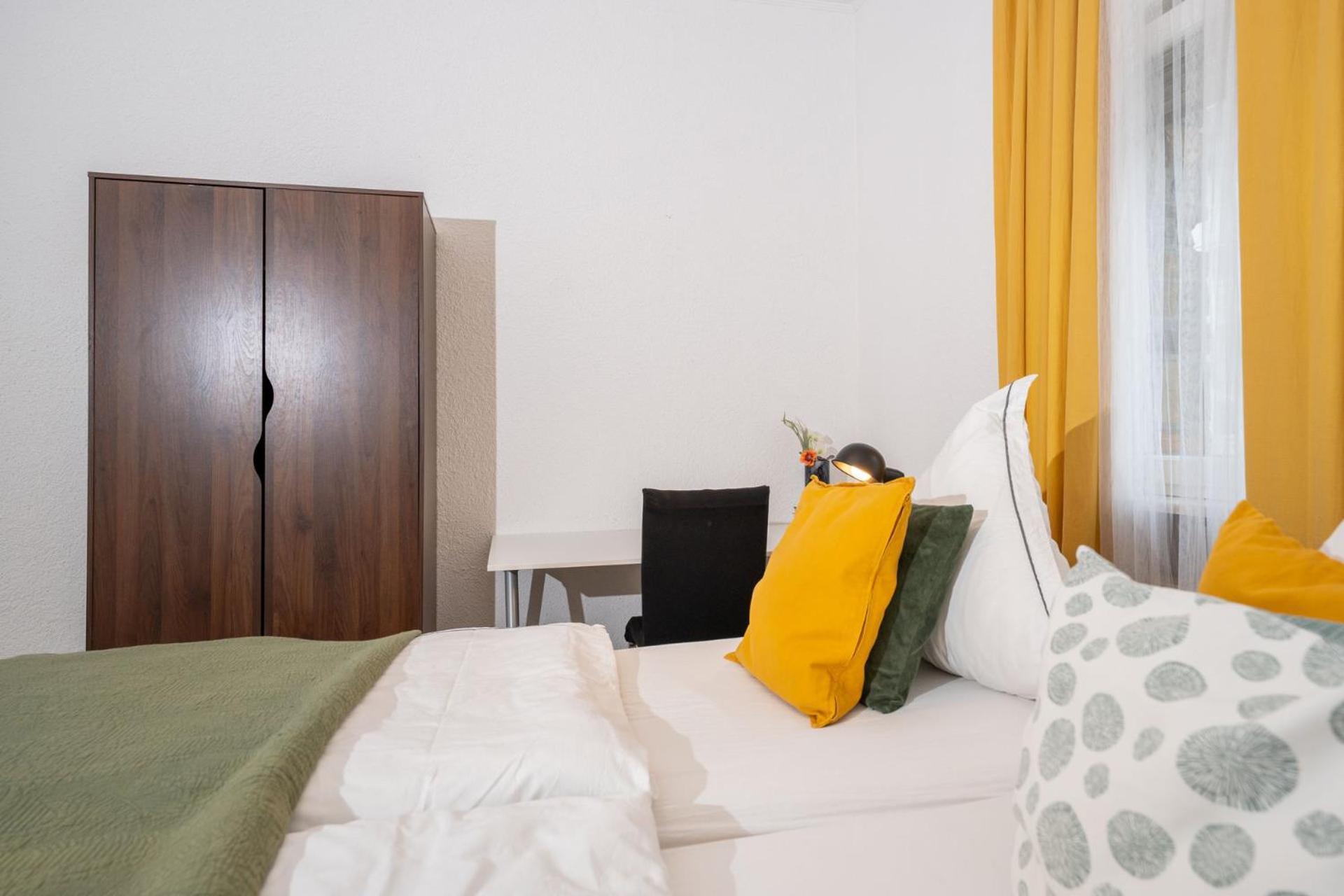 Charmante Privatzimmer In Der Stadt コブレンツ エクステリア 写真