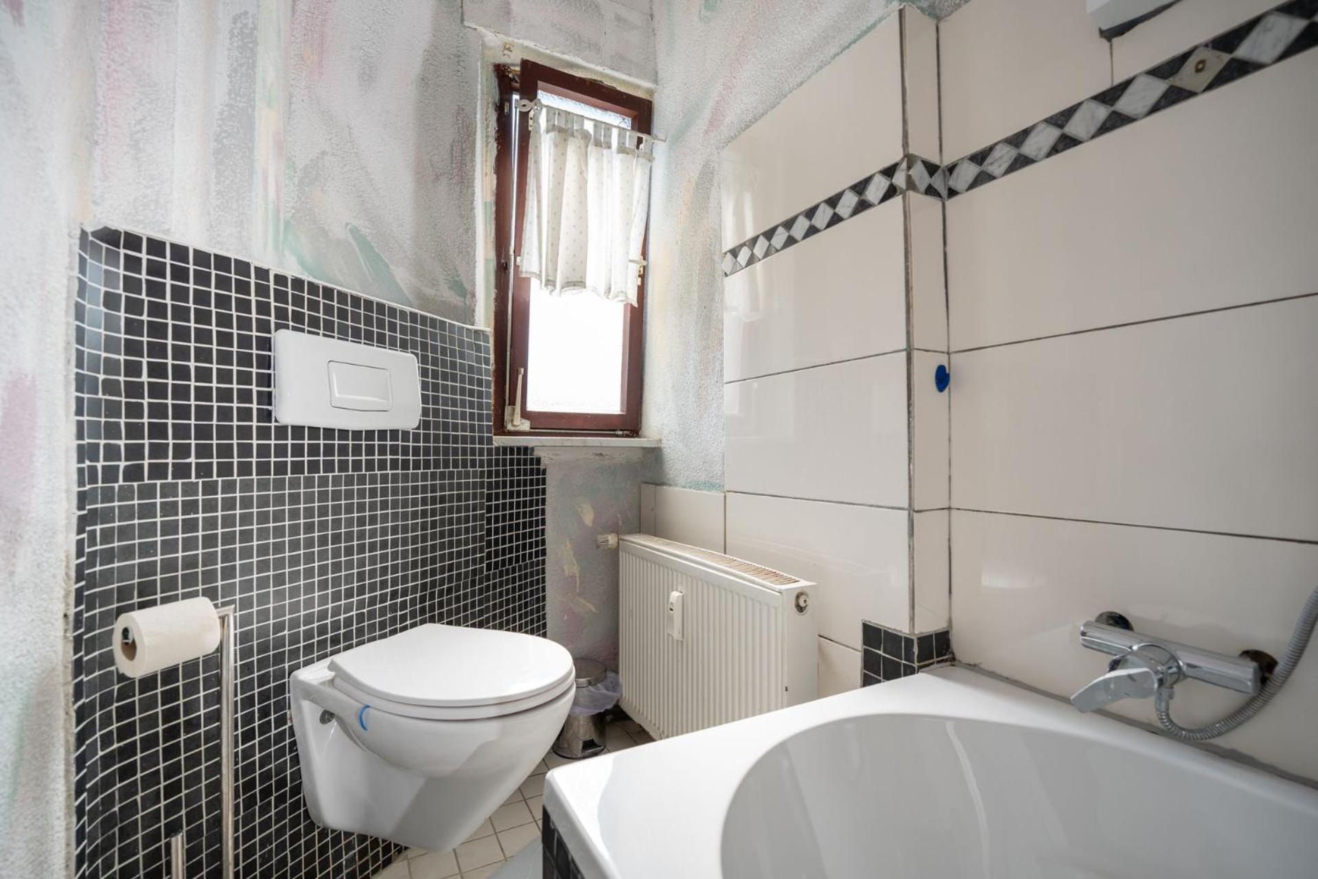 Charmante Privatzimmer In Der Stadt コブレンツ エクステリア 写真